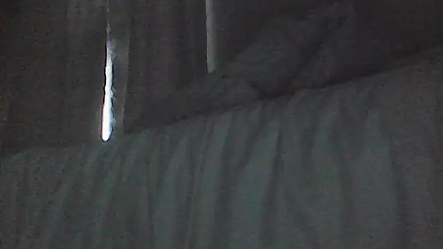 Snapshot of sarahkat86 chatting on April 20, 11:46 am sarahkat86 online show from April 20, 11:46 am