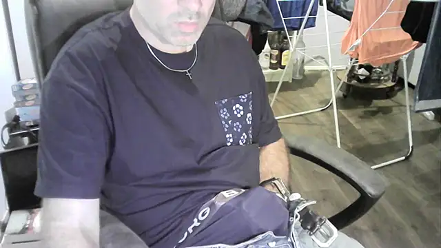 Chrisprngr online show from September 12, 4:29 pm