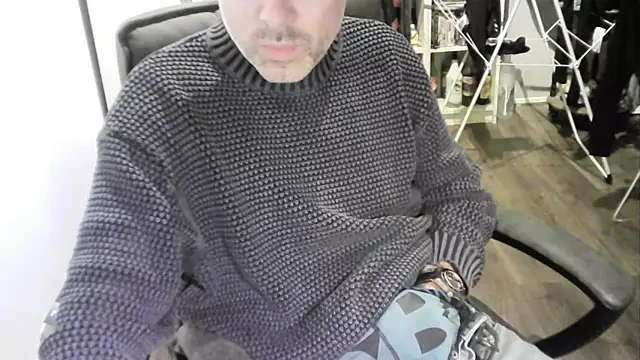 Chrisprngr online show from February 2, 5:00 pm