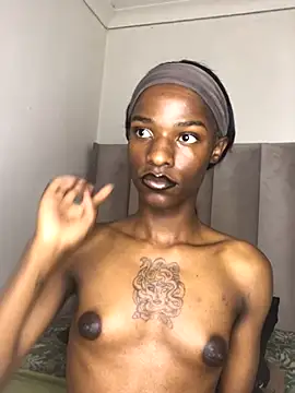 Trans fairy online show from October 12, 9:19 am