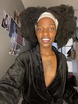 Trans fairy online show from July 10, 1:36 pm