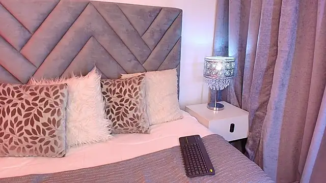 sara owens7 online show from March 4, 1:44 am