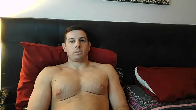 Snapshot of luca23millo90 chatting on May 18, 3:13 am luca23millo90 online show from May 18, 3:13 am