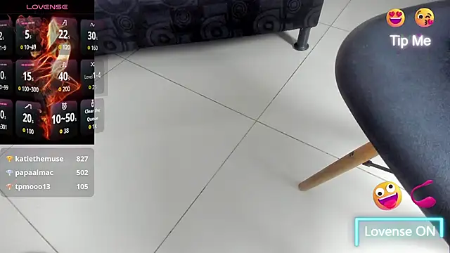 sweet  vanessa1 online show from September 15, 3:28 am