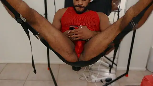 Piercedmuscle80 online show from April 28, 10:37 pm