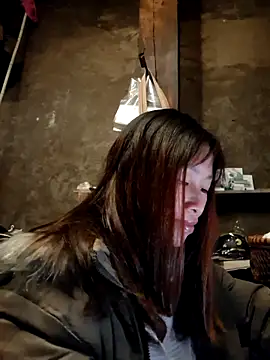 ngocngoc cute online show from November 18, 2:32 pm