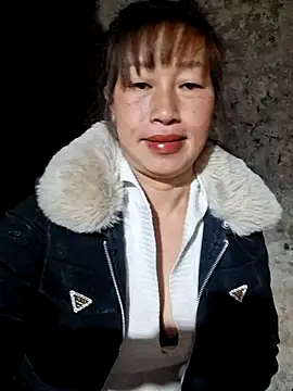 ngocngoc cute online show from March 11, 10:38 pm