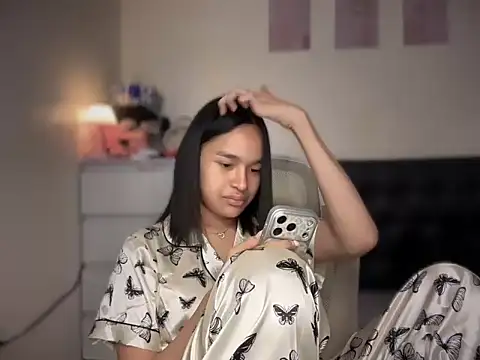 lelasohna online show from April 12, 12:21 pm