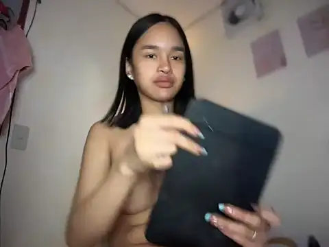 lelasohna online show from April 18, 8:51 am