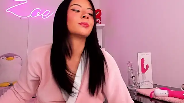 Snapshot of zoecams1 chatting on February 9, 4:44 pm zoecams1 online show from February 9, 4:44 pm