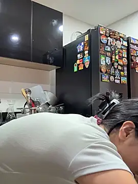 zoecams1 online show from May 16, 7:56 pm