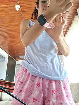 Snapshot of Britany_Sweety chatting on November 10, 4:17 pm Britany Sweety online show from November 10, 4:17 pm