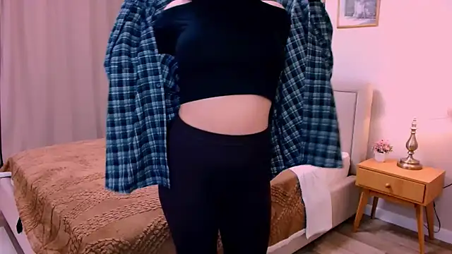 lil angel  online show from February 9, 2:32 pm