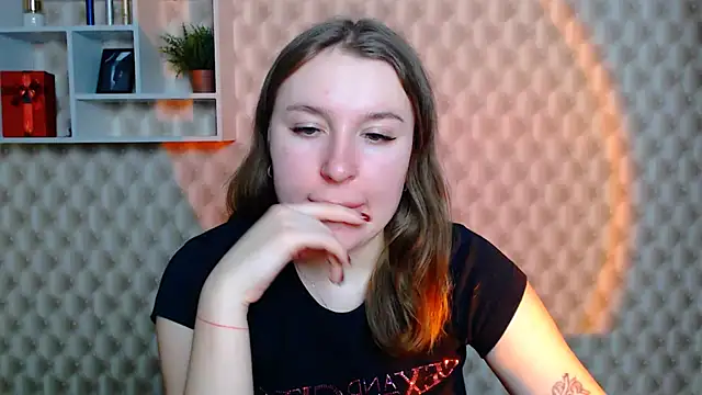 JuliaTopp  online show from January 19, 7:56 am