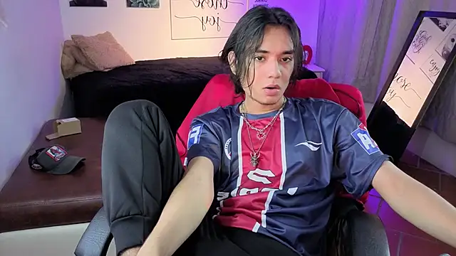 davoxer online show from February 8, 3:43 am