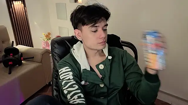 davoxer online show from April 11, 3:44 am