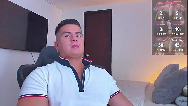 Snapshot of RJBarto chatting on February 24, 11:58 pm RJBarto online show from February 24, 11:58 pm