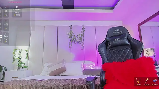 mia rousse25 online show from February 10, 3:49 pm