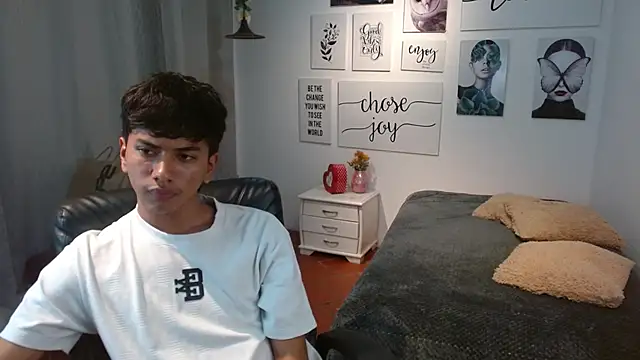 markbowie online show from November 28, 6:43 pm