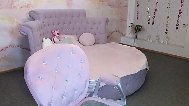 Snapshot of Anna_Kenann chatting on October 15, 7:08 am Anna Kenann online show from October 15, 7:08 am