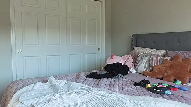 bambifarrina online show from October 3, 3:20 pm