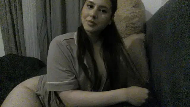 Snapshot of laylabliss chatting on October 18, 12:57 am laylabliss online show from October 18, 12:57 am