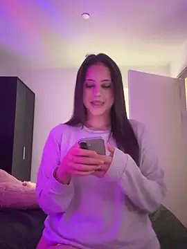 Snapshot of laylabliss chatting on November 14, 12:31 am laylabliss online show from November 14, 12:31 am