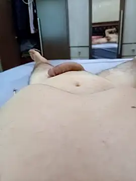 Gustavo198045 online show from January 18, 1:48 pm