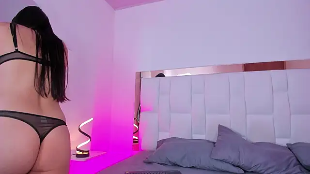 ZoeBarnett online show from February 5, 6:34 pm