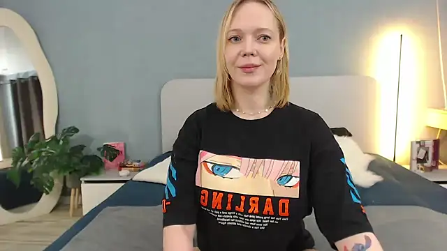 Natalee Love online show from February 3, 11:43 pm