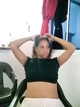 Snapshot of AriaHot_ chatting on October 24, 4:09 am AriaHot  online show from October 24, 4:09 am