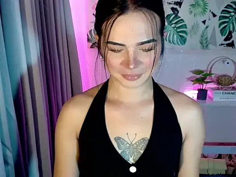Snapshot of _SexyButterfly chatting on October 10, 10:25 am  SexyButterfly online show from October 10, 10:25 am