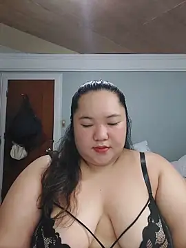 Snapshot of LianaCruzado chatting on June 5, 4:24 pm LianaCruzado online show from June 5, 4:24 pm