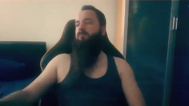 LondonMan1988 online show from October 24, 7:27 am