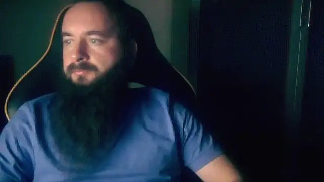 LondonMan1988 online show from November 19, 6:30 pm