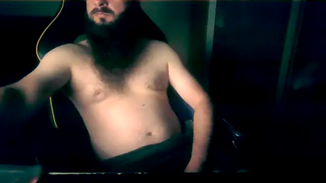 Snapshot of LondonMan1988 chatting on April 20, 7:15 pm LondonMan1988 online show from April 20, 7:15 pm