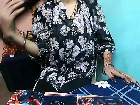 RIYA SOOD online show from September 12, 5:29 am