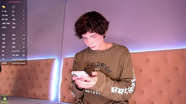 ColeStorm online show from October 25, 8:47 pm