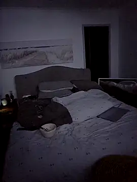 iamthepublickmasterbater online show from March 31, 6:30 pm