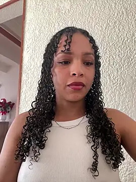 Snapshot of Yasmin777_ chatting on February 26, 7:13 pm Yasmin777 online show from February 26, 7:13 pm