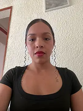 Snapshot of Yasmin777_ chatting on March 3, 7:42 pm Yasmin777 online show from March 3, 7:42 pm