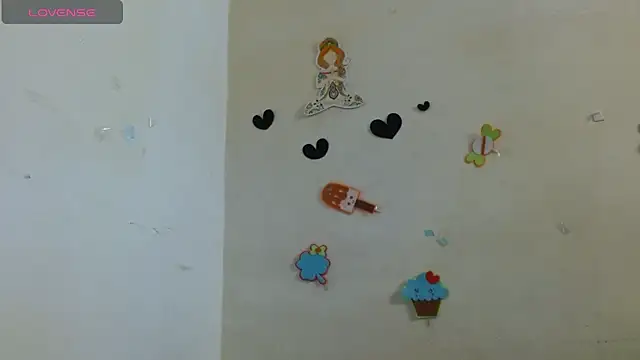 Akasha001 online show from November 18, 12:31 pm