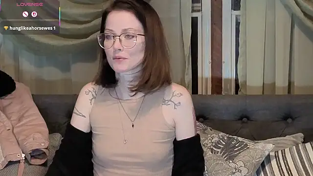 kohlbird online show from November 12, 1:50 am