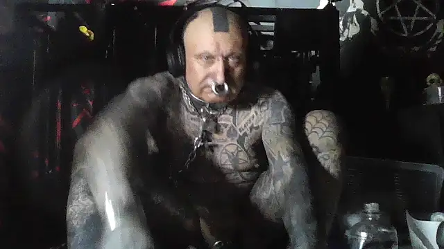 object857 online show from April 22, 12:02 am