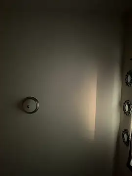 1n0nlythroat online show from September 10, 7:14 pm