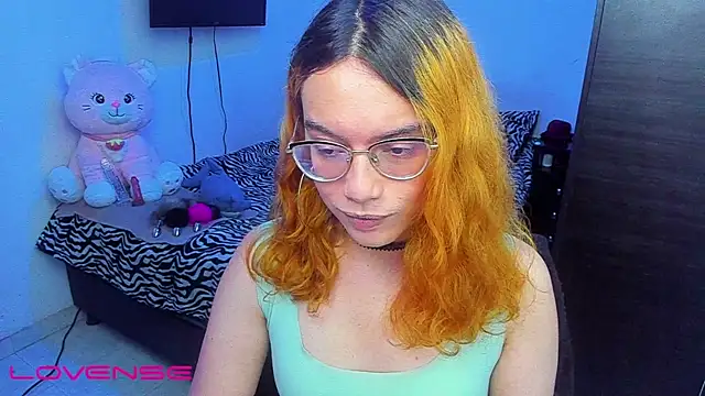 lillykittyy online show from October 17, 11:40 pm