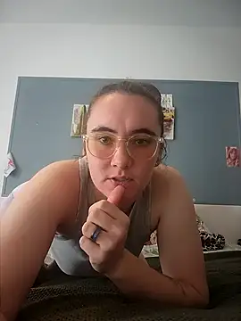 Snapshot of AndHerXO chatting on February 13, 12:45 pm AndHerXO online show from February 13, 12:45 pm