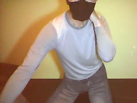 Snapshot of kirishiman1104 chatting on March 2, 3:30 am kirishiman1104 online show from March 2, 3:30 am