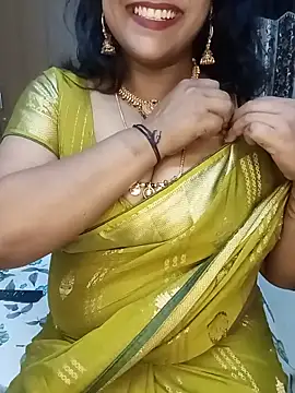 Snapshot of Chadni_kannada chatting on May 27, 3:53 pm Chadni kannada online show from May 27, 3:53 pm