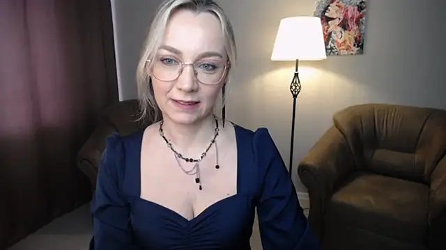 Snapshot of Ava_Elior chatting on April 29, 10:52 am Ava Elior online show from April 29, 10:52 am